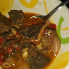 A picture of Assorted meat papper soup.