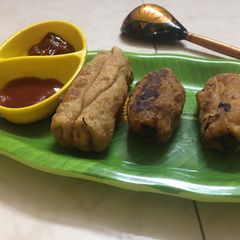 A picture of Veg spring rolls.