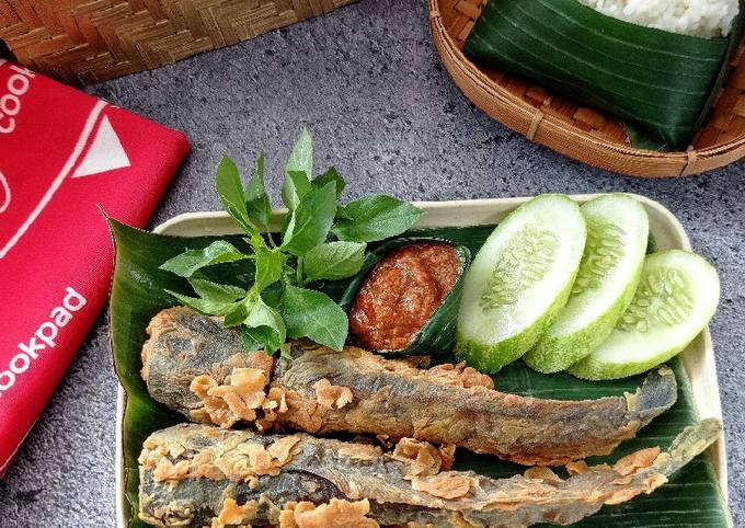 Resep Pecel Lele Crispy Oleh Mama Nia - Cookpad