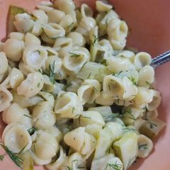 Pickle pasta salad 🥒 A picture of Pickle pasta salad 🥒.