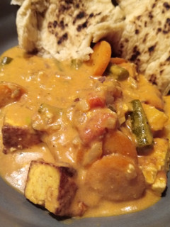 A picture of Aloo Paneer.