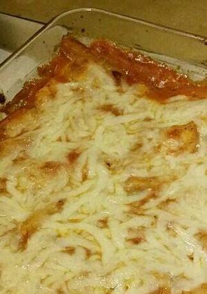 A picture of Easy Cheesy Baked Chicken alla Vodka.