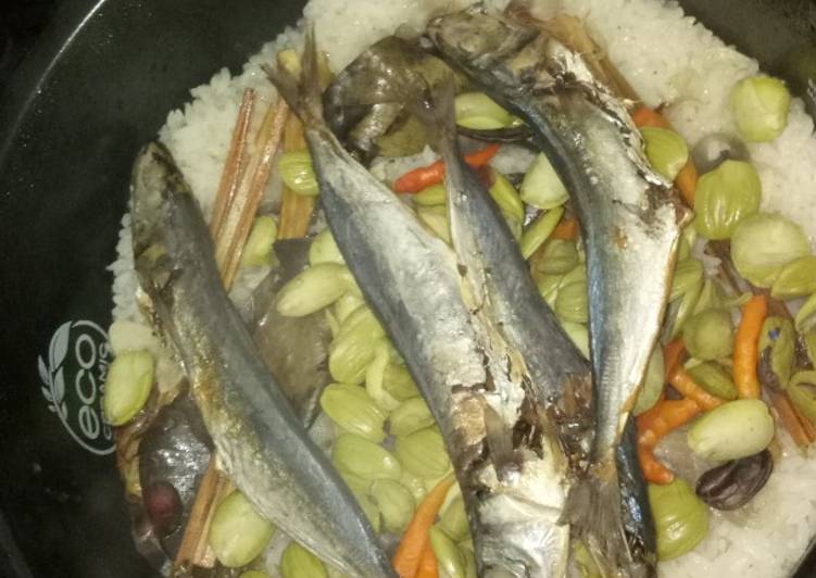 Nasi Liwet Pete Klothok