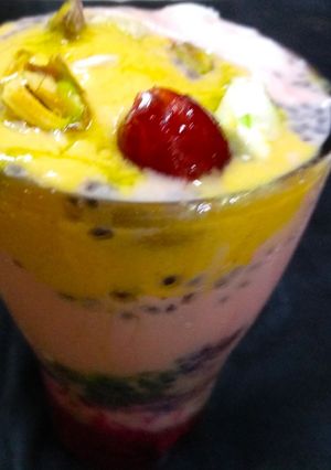 A picture of Rose Mango Faluda.