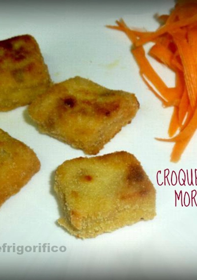 Una foto de Croquetas de cebolla morada y queso manchego