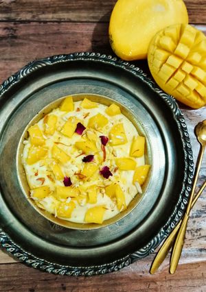 मैंगो श्रीखंड Mango shreekhand रेसिपी मुख्य फोटो