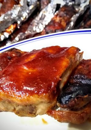 Una foto de Costillitas BBQ en horno eléctrico y salsa casera ❤️