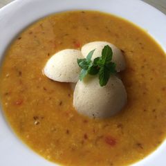 A picture of Moong dal with rice idli.