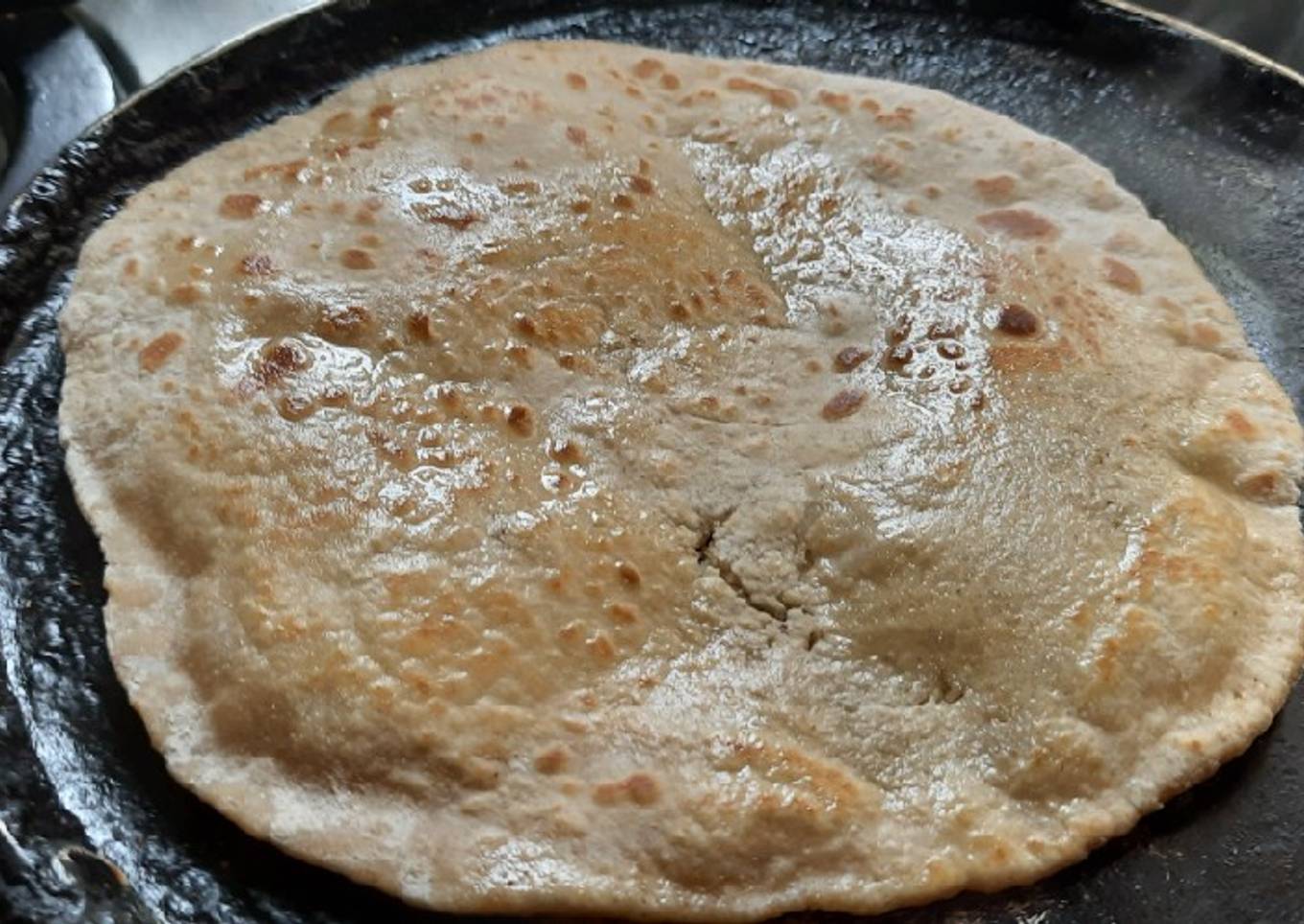 Stuff sooji rava roti