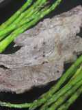 Chuletón para dos, con espárragos