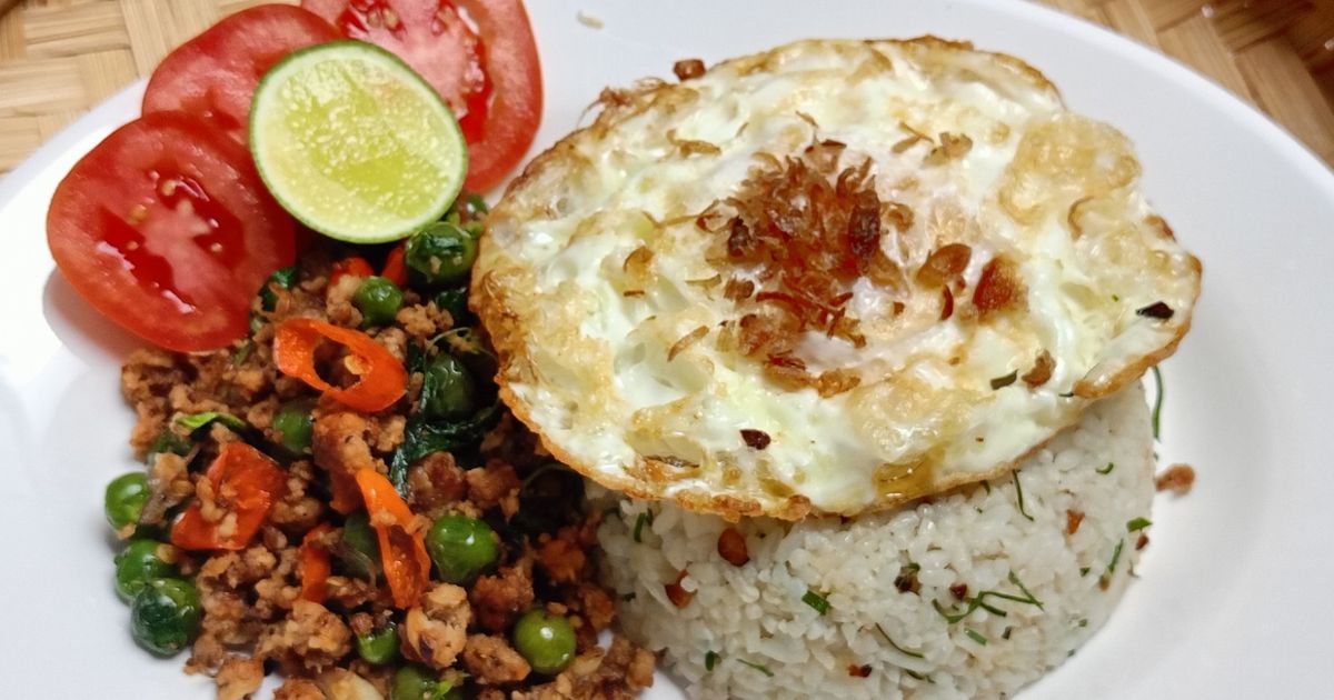 Nasi Daun Jeruk Praktis