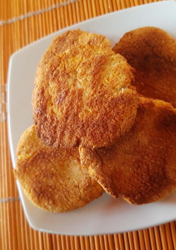 Una foto de Galletas Keto de coco y mandarina!