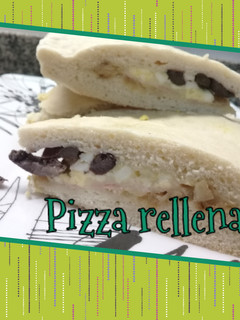 Una foto de Pizza rellena