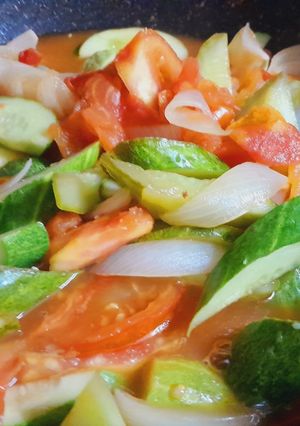 Hình của món Dưa leo xào cà chua hành tây.