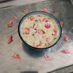 A picture of Sheer khurma.