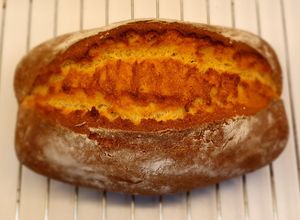 Una foto de Pan casero de kamut, con biga