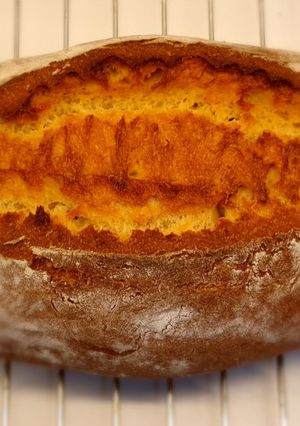 Una foto de Pan casero de kamut, con biga