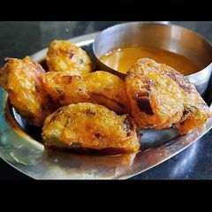 A picture of Urad dal vada |urad dal bhajji.