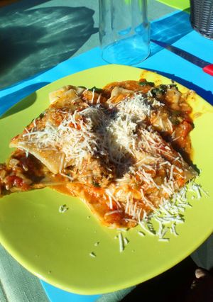 Una foto de Raviolones de acelga y ricota