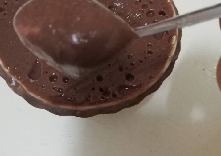 Crème dessert au chocolat à la maison بالصور من Cuisine Algérienne Crème dessert au chocolat à la maison بالصور من Cuisine Algérienne