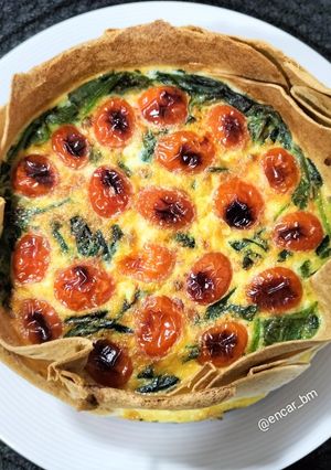 Foto principal de Pastel de espinacas, cherry y mascarpone en airfryer