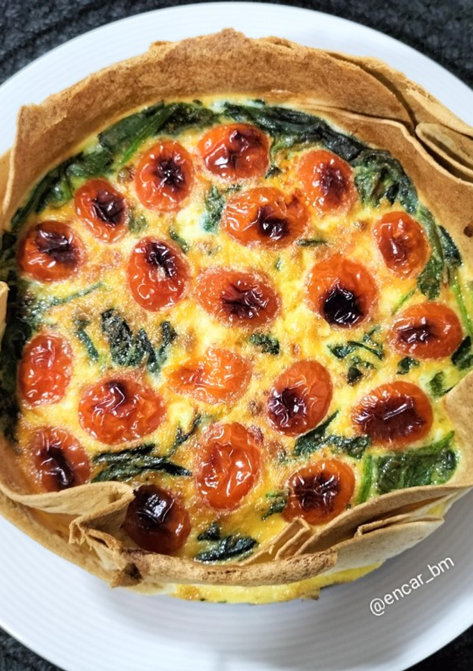 Una foto de Pastel de espinacas, cherry y mascarpone en airfryer