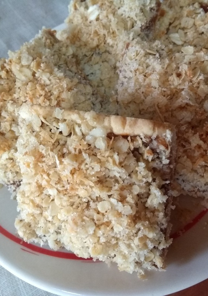 Una foto de Tarta de Quaker, dulce de leche y coco, rápida y fácil