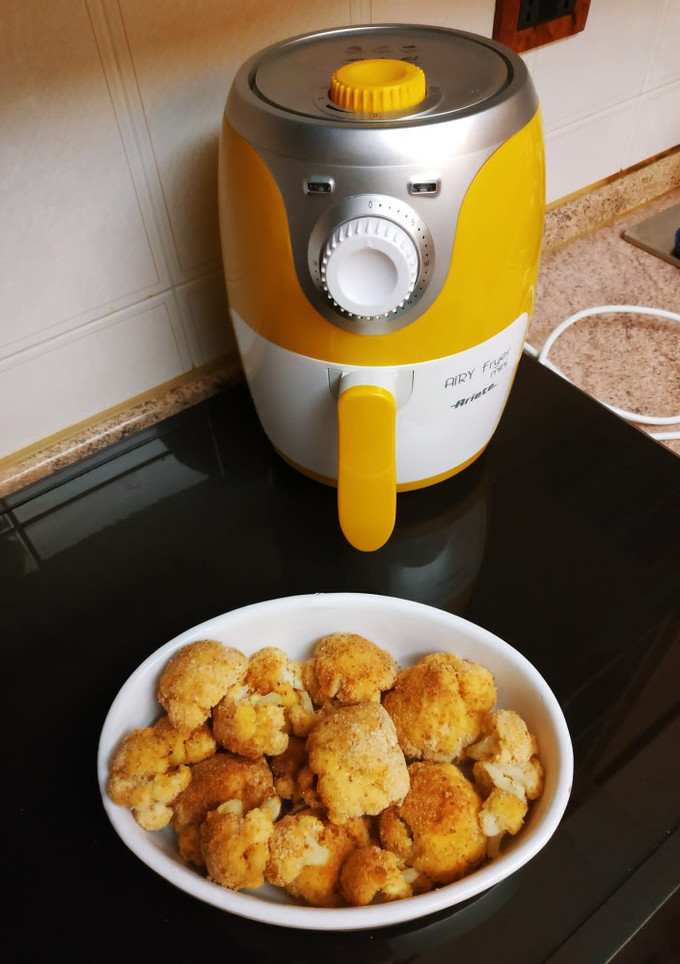 Foto di Cavolfiore fritto nella friggitrice ad aria