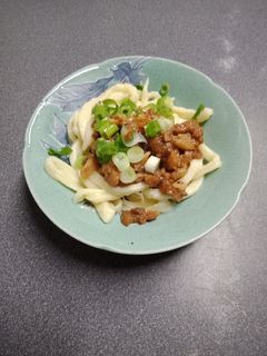 肉燥乾拌雞蛋麵 的食譜成品照片
