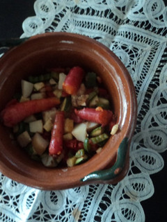 Una foto de Verduras de la huerta guisadas con hierbabuena y cerveza mamá  licha