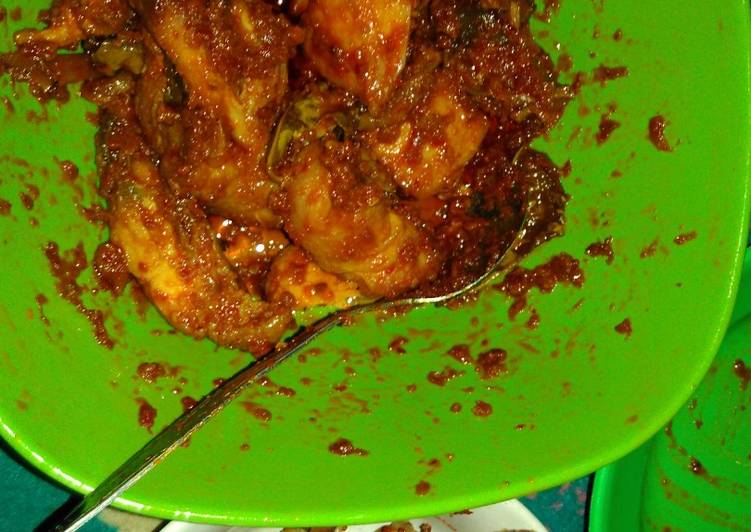 Ayam panggang semur pedas