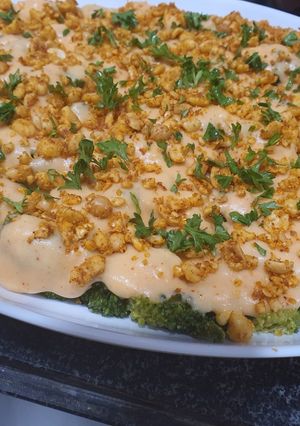 ચીઝી રોસ્ટેડ બ્રોકલી(Cheesy Roasted Broccoli Recipe In Gujarati) રેસીપી મુખ્ય ફોટો