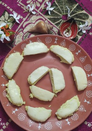 A picture of Malai chamcham.