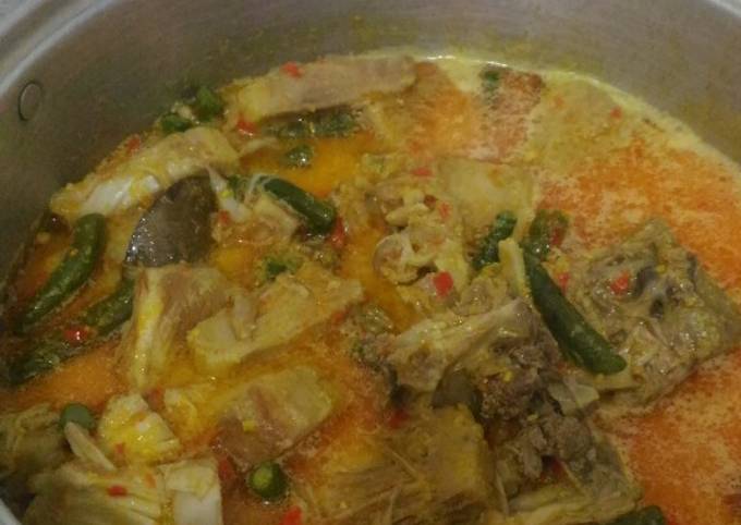 Sayur lodeh tewel, kacang panjang, and balungan ayam