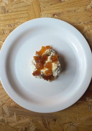 Una foto de Dip de roquefort y membrillo