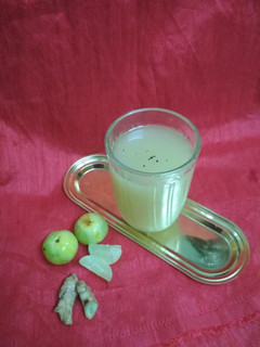 આમળા નું જ્યુસ (Amla Juice Recipe in Gujarati) રેસીપી મુખ્ય ફોટો