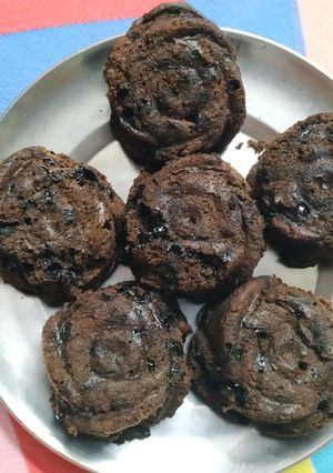 A picture of Choco Chip Cupcakes.