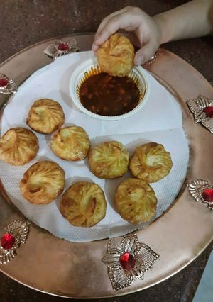 A picture of Veg fry momos.