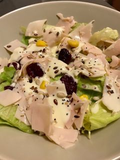 Una foto de Ensalada de arándanos y semillas