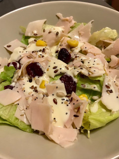 Una foto de Ensalada de arándanos y semillas