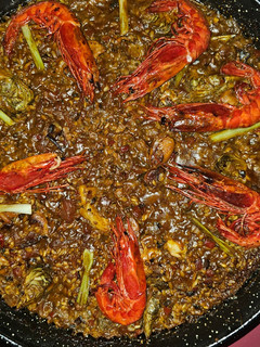 Una foto de Paella de carabineros