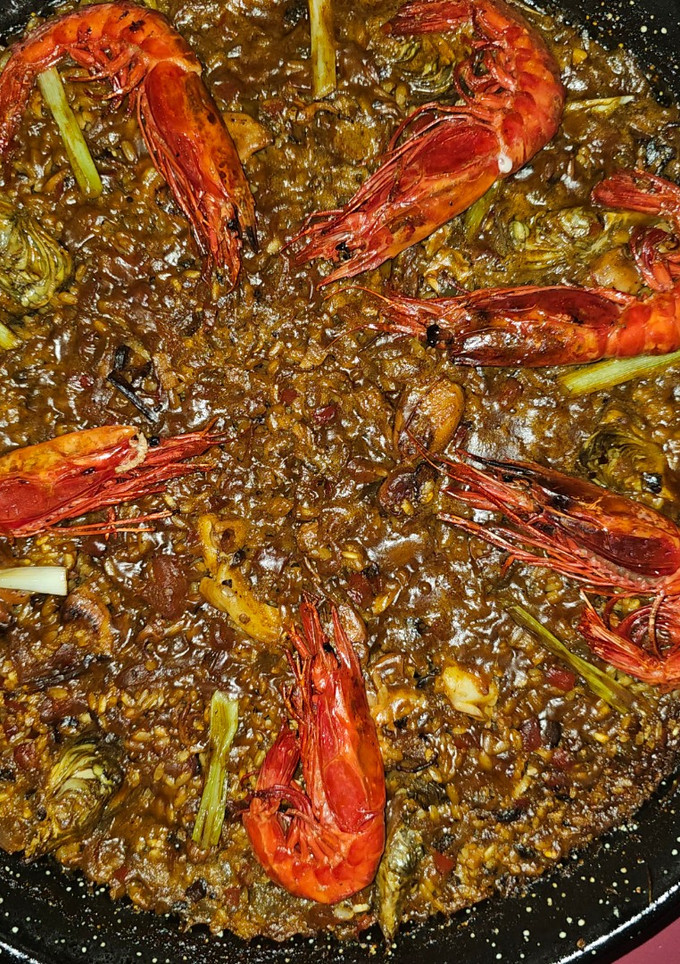 Una foto de Paella de carabineros