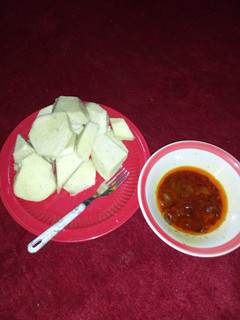 A picture of Yam with souce.