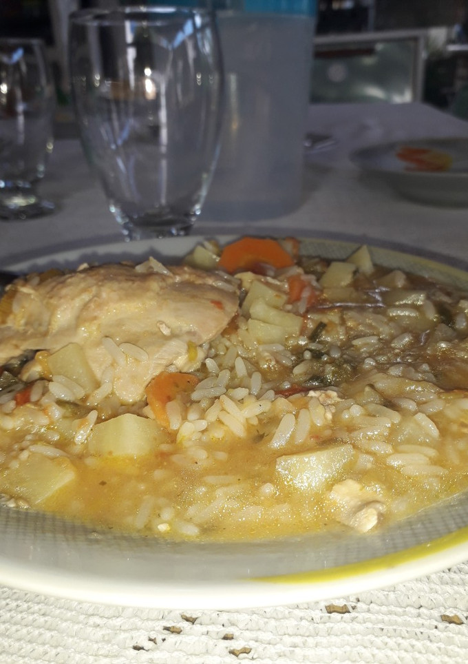 Una foto de Arroz con pollo🤤