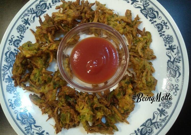 Steps to Prepare Ultimate Onion-Capsicum Pakoras