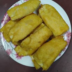 A picture of Banana Bajji.