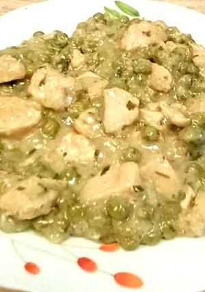 Fehérboros mustáros pulykaragu zöldborsóval és krémsajttal🫛🍸 recept fotója
