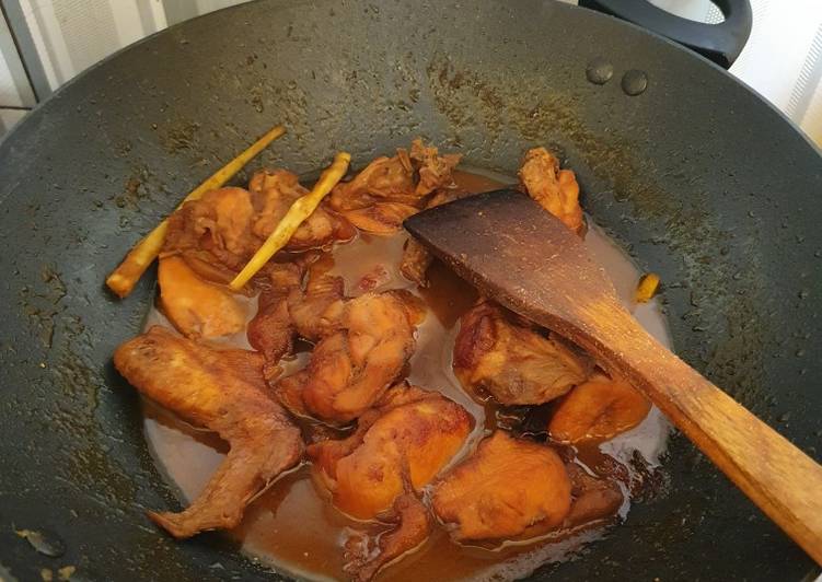 Cara Gampang Menyiapkan Ayam kecap favorit Anti Gagal