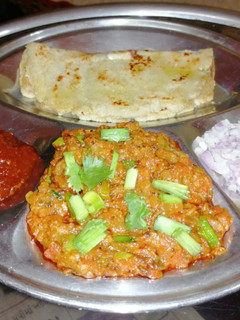 ચટાકેદાર દુધી ઓળો (Spicy Dudhi Oro Recipe in Gujarati) રેસીપી મુખ્ય ફોટો