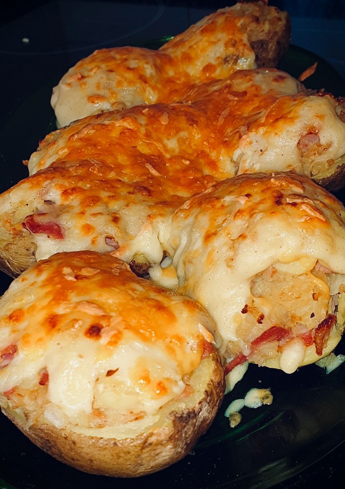 Una foto de Patatas rellenas 👏🏻